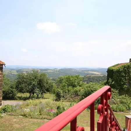 Vakantiehuis Renove, 3 Chambres, Cheminee, Terrasse Et Jardin, Proche Brioude Et Sites Touristiques. - Fr-1-582-231